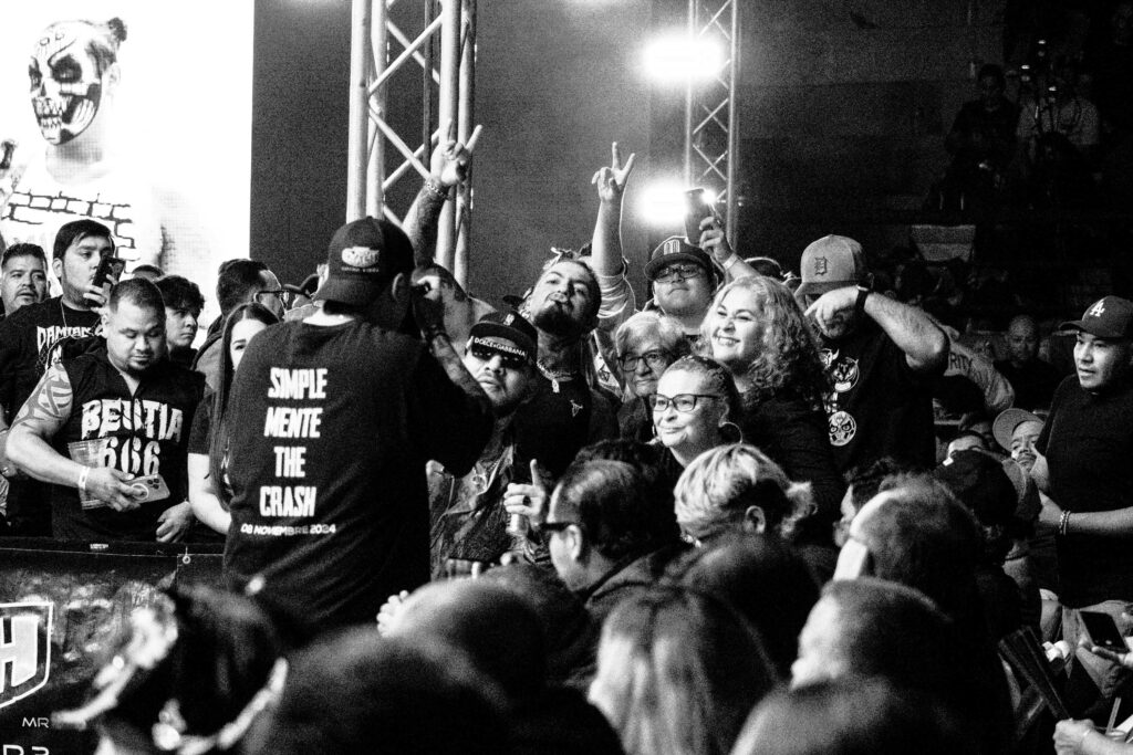 Rebelion Black
